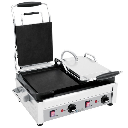 Eurodib SFE02375 Double Panini Grill with Smooth Left Plates and Grooved Right Plates - 18" x 11" Cooking Surface - 220V, 2900W Eurodib SFE02375 Double Panini Grill with Smooth Left Plates and Grooved Right Plates - 18" x 11" Cooking Surface - 220V, 2900W